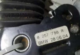 64M831403099 пряжка переднього ременя безпеки BMW 3 E46 2003