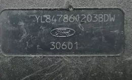 YL84861203BDW пряжка переднього ременя безпеки Ford Maverick 2001