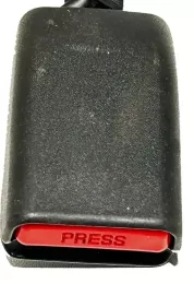 732300F080 пряжка переднего ремня безопасности Toyota Verso 2013