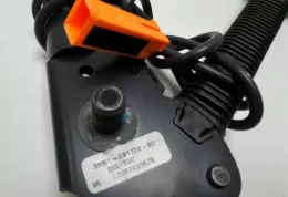 L2051020575 пряжка переднього ременя безпеки Ford Focus C-MAX 2005