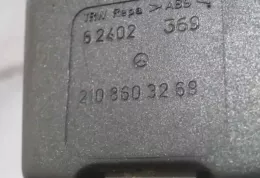 62402369 пряжка переднього ременя безпеки Mercedes-Benz E W210 1999