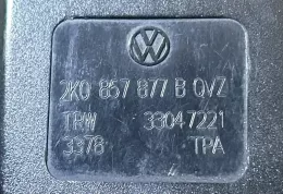 2K0857877B пряжка переднего ремня безопасности Volkswagen Caddy 2006