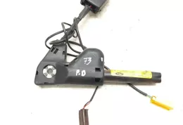 33058279 пряжка переднього ременя безпеки Ford Mondeo Mk III 2005