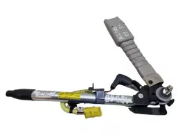 1056769 пряжка переднего ремня безопасности Honda Accord 2009