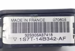 32S305A37418 датчик удара подушки безопасности Ford Mondeo Mk III 2005