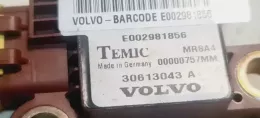 E002981856 датчик удара подушки безопасности Volvo S40, V40 2001