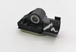 701152 датчик удара подушки безопасности Volvo V70 2008