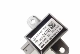 56054047B датчик удара подушки безопасности Mercedes-Benz C W204 2010