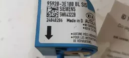 28D000F366A датчик удара подушки безопасности KIA Sorento 2005