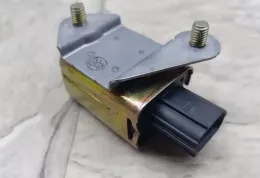 8986010320 датчик удару подушки безпеки Toyota Corolla E120 E130 2005
