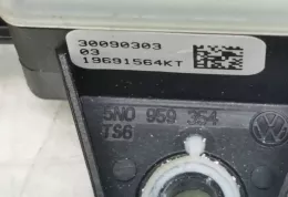 30090303 датчик удара подушки безопасности Volkswagen PASSAT B6 2009