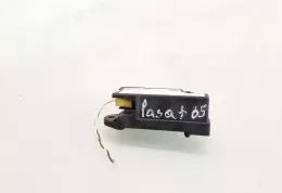 33970212 датчик удара подушки безопасности Volkswagen PASSAT B5 1999