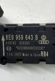 030305 датчик удару подушки безпеки Audi A4 S4 B7 8E 8H 2007