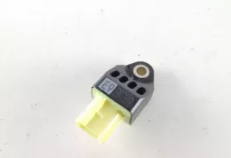 823F4LFBY датчик удара подушки безопасности Toyota Prius+ (ZVW40) 2018