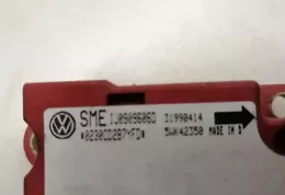 31990414 датчик удара подушки безопасности Volkswagen Bora 1999