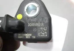 0608170633 датчик удара подушки безопасности Volkswagen PASSAT B8 2017