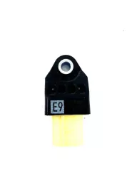 823EZE7V0 датчик удара подушки безопасности Toyota Prius+ (ZVW40) 2015