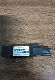 001713 датчик удару подушки безпеки Volvo V70 2001