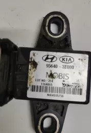 956403E000 датчик удара подушки безопасности KIA Sorento 2004