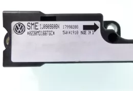 17990208 датчик удара подушки безопасности Volkswagen PASSAT B5 1997