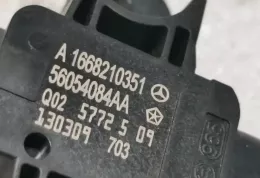 Q025772509 датчик удара подушки безопасности Mercedes-Benz B W246 W242 2015