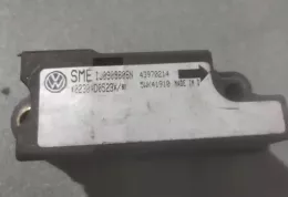 0230D0523X датчик удара подушки безопасности Volkswagen PASSAT B5 1998