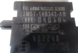 402248 датчик удару подушки безпеки Ford Focus 2009