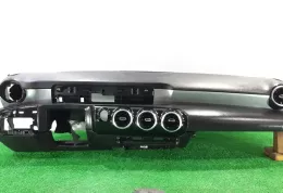 17768061029051 комплект подушок безпеки з панеллю Mercedes-Benz A W177 2018