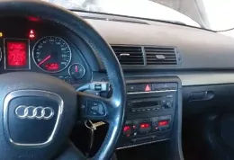 8E1857067D комплект подушек безопасности с панелью Audi A4 S4 B7 8E 8H 2004