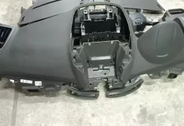 YSF1755668LG комплект подушек безопасности Ford Grand C-MAX 2012