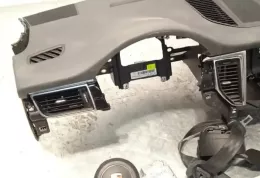 95B857003BCDK4 комплект подушок безпеки Porsche Macan 2016