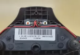 5AGB1J0270179 подушка безопасности Airbag на руле Peugeot 308