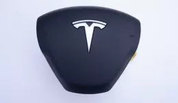 DNE22264021123 подушка безопасности Airbag на руле Tesla Model Y