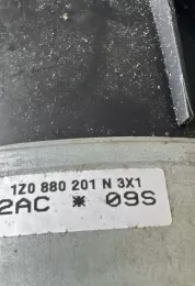 1Z0880201N подушка безопасности Airbag на руле Skoda Octavia Mk2 (1Z)