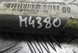 M4380 штора подушек безопасности Toyota Avensis T220 2003