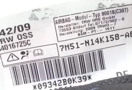 7M51N14K158AE штора подушок безпеки Ford Focus 2010