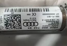 0589P10011 штора подушок безпеки Audi Q3 8U 2012