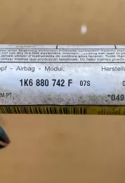 04924D01 штора подушок безпеки Volkswagen Golf V 2006