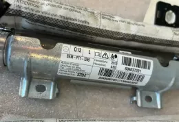 A2048600705 штора подушек безопасности Mercedes-Benz C W204 2010