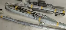 KFV77013232 штора подушек безопасности Toyota Auris 150 2007