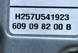 H257U541923 передний ремень безопасности Mercedes-Benz E W211 2008