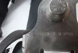 8520FJ61911 передній ремінь безпеки Opel Astra H 2005