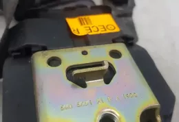 560569121DJ1900 передній ремінь безпеки BMW 3 E46 2003