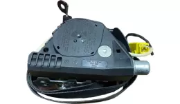 34074602 передний ремень безопасности Volkswagen Touran I 2009