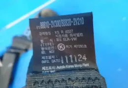 888202V210 передній ремінь безпеки Hyundai Veloster 2015
