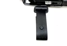 3050068428 передній ремінь безпеки Volvo V50 2005