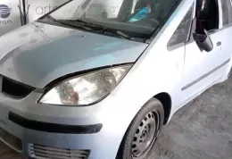 7000B665 передній ремінь безпеки Mitsubishi Colt