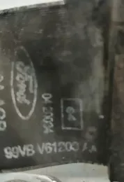 99VBV61203AA ремінь безпеки заднього центрального сидіння Ford Transit 1998