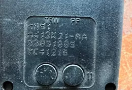 4M51A613K21AAA пряжка заднього ременя безпеки Ford Focus 2010