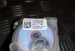 2466182 ремінь безпеки заднього сидіння Tesla Model S 2016